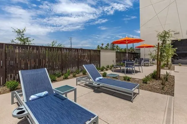 Vīb Hotel by Best Western Phoenix - Tempe - Havuz