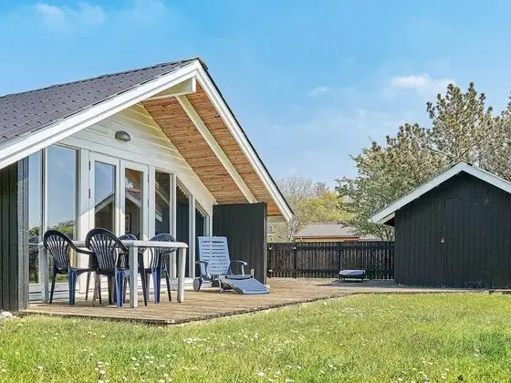 Vibrant Holiday Home in Hemmet With Whirlpool