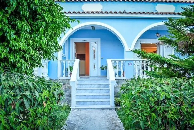 Vicky's Village House - Dış Mekan