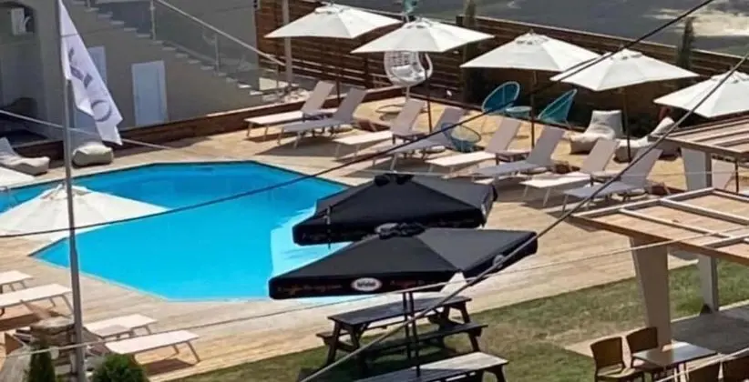 Vicky's Guesthouse - Havuz