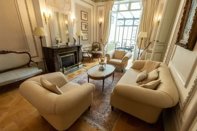 Villa Victor Louis - Lobi