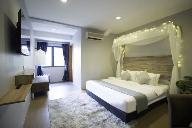 Victoria Hotel - a NuVe Group Collection