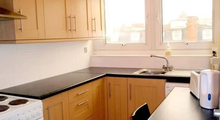 Victoria Centre Apartments & Annexe