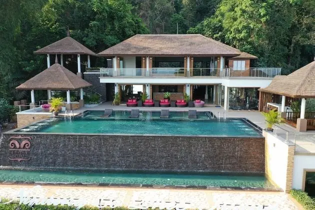 Victoria Cliff Nyaung Oo Phee Island - Havuz