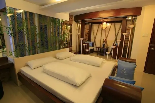 Victoria Court Las Pinas - Oda