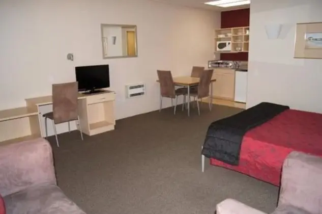 Victoria Court Motor Lodge - Oda
