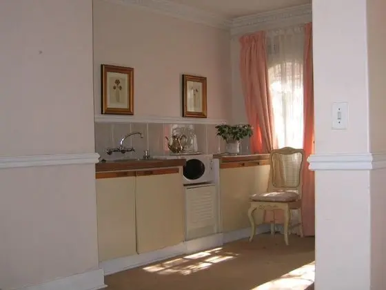 Villa Victoria Executive Guest House - Mutfak