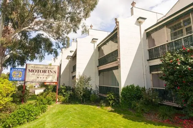 VICTORIA HOUSE MOTOR INN