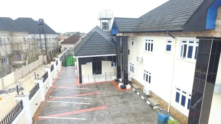 Victoria Inn Hotel & Suites