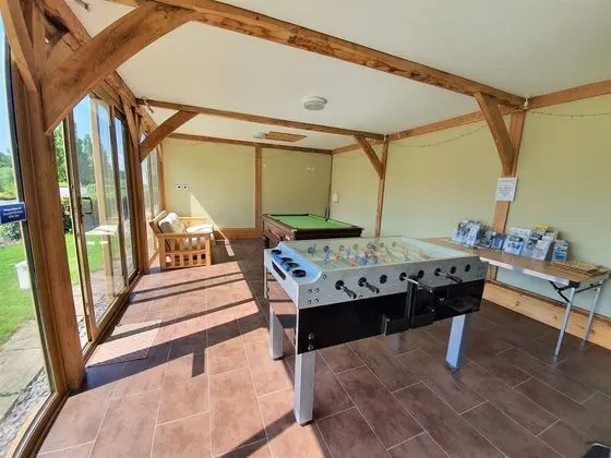 The Victorian Barn self catering holidays with pool & hot tubs - İç Mekan