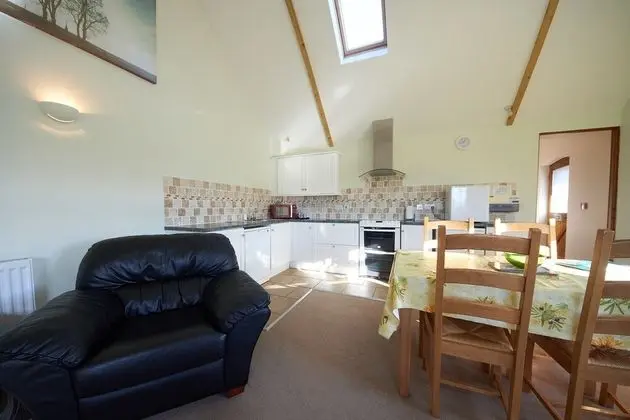 The Victorian Barn self catering holidays with pool & hot tubs - Mutfak