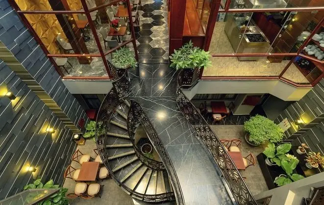 Victorian Hotel