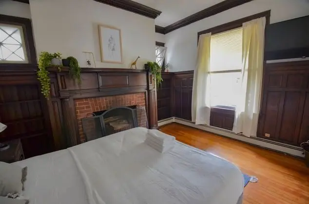 Victorian Home College Hill - Oda