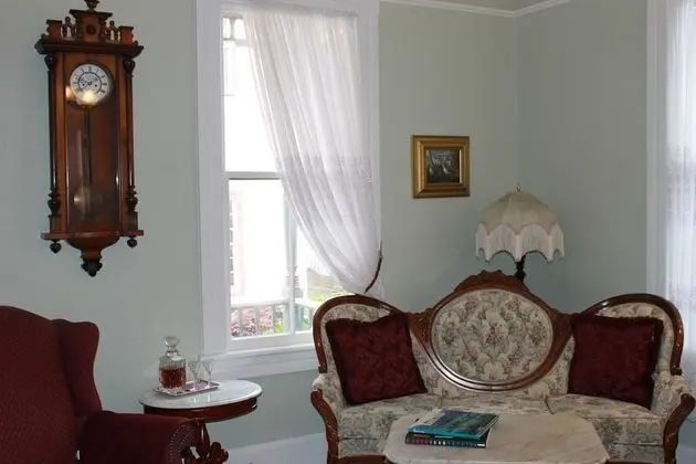Victorian House - Lobi