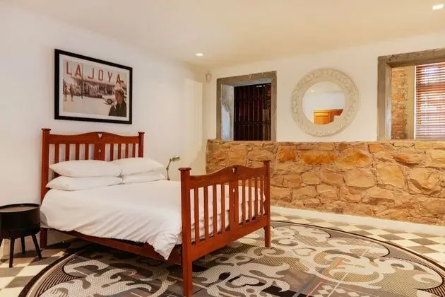 Victorian Manor Apartment - Oda