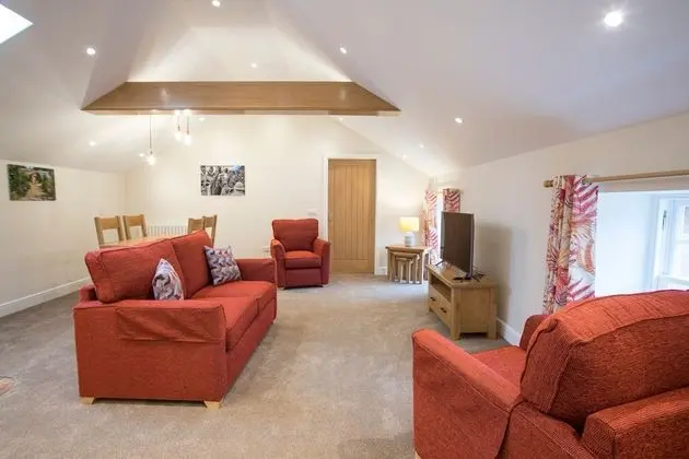 Victorian Stable Conversion in the Grade Ii'listed Netherby Hall - İç Mekan