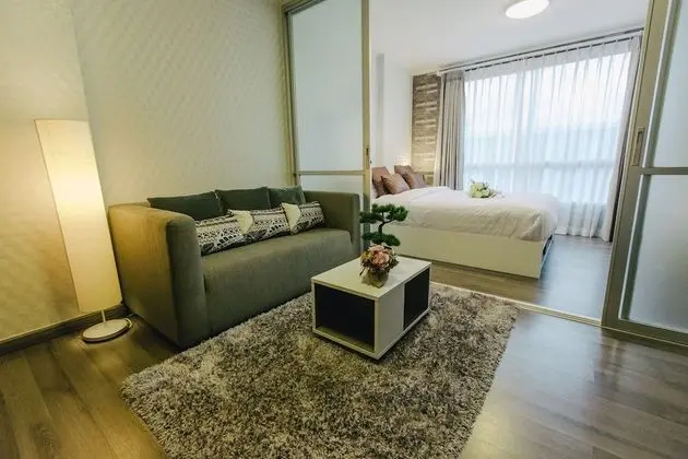 Vienghomnuan Suite Chiang Mai at D.Vieng Condo