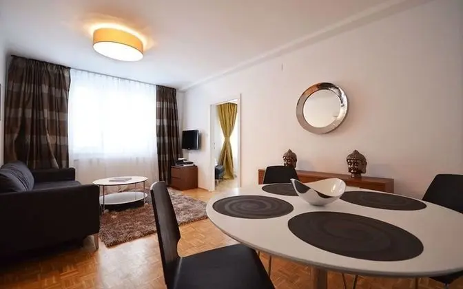 Vienna Residence Timeless Apartment With Viennese Charme for up to 2 People