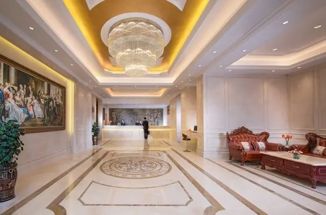 Vienna Hotel Shenzhen - FuYong Metro Station Branch - Lobi