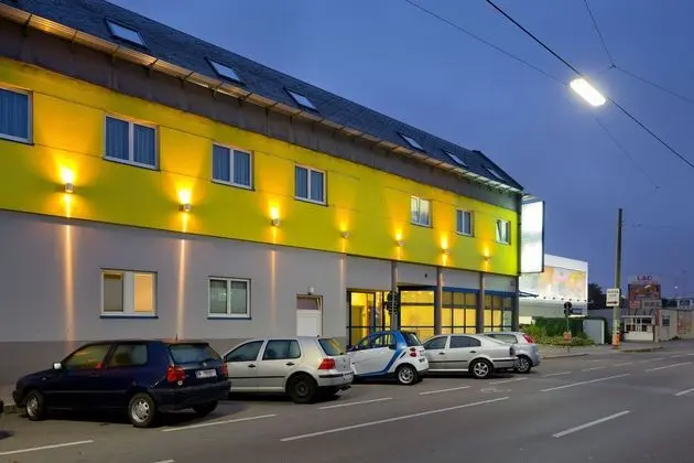 Vienna Sporthotel - Dış Mekan
