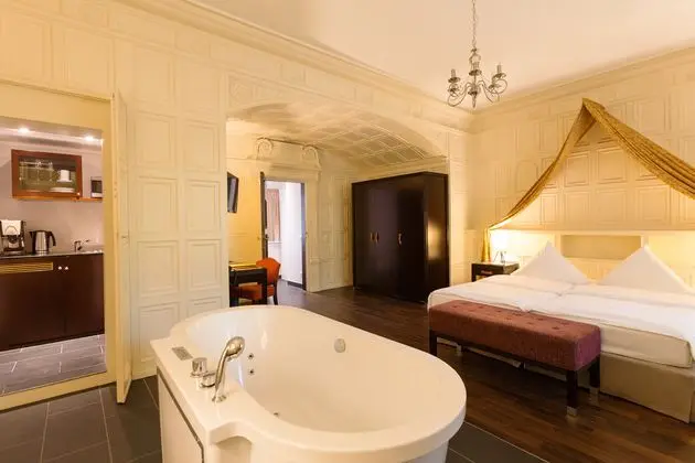 Vienna Townhouse Batschari Baden Baden - Oda
