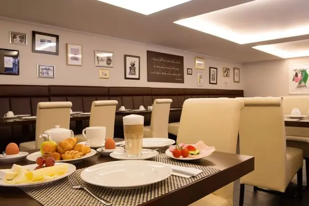 Vienna Townhouse Batschari Baden Baden - Yeme / İçme