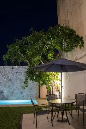 Viento Suites Cancún - Havuz