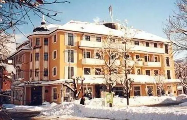 Hotel Vier Jahreszeiten - Dış Mekan