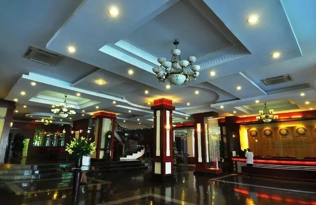 Vietnam Trade Union in Hanoi - Lobi