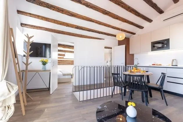 The View Apartment Old Town by Irundo