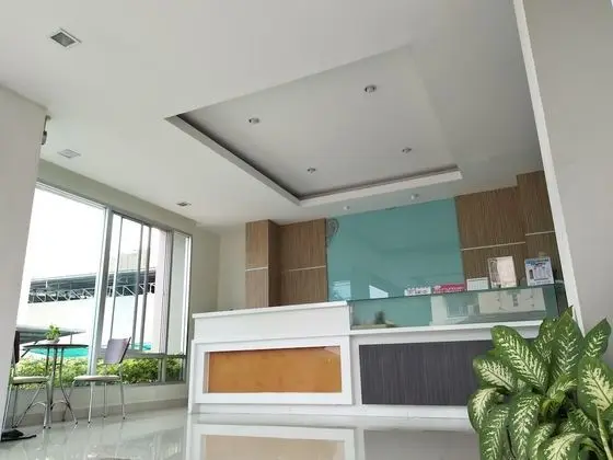 The View Apartment - Lobi