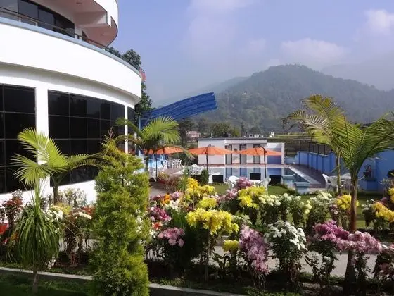 Hotel View Bhrikuti - Dış Mekan