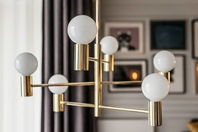 View Local Artwork in Chic Home in the Jewish Area - Oda
