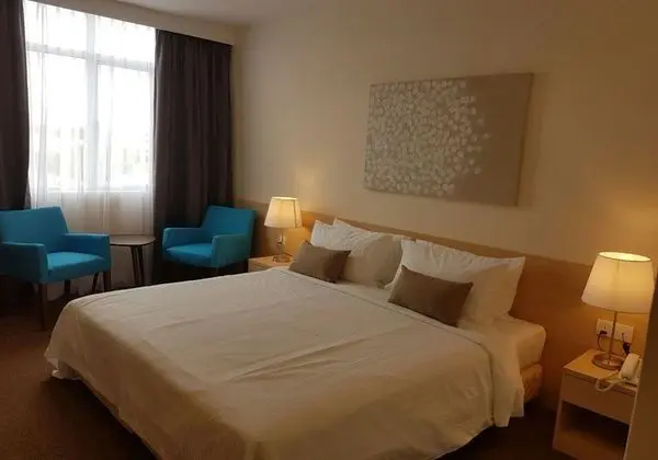THE VIEW HOTEL