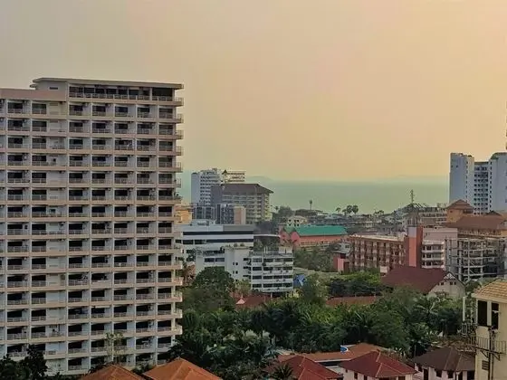 View Talay 1 - 11th Floor Studio Condo With Fantastic Views