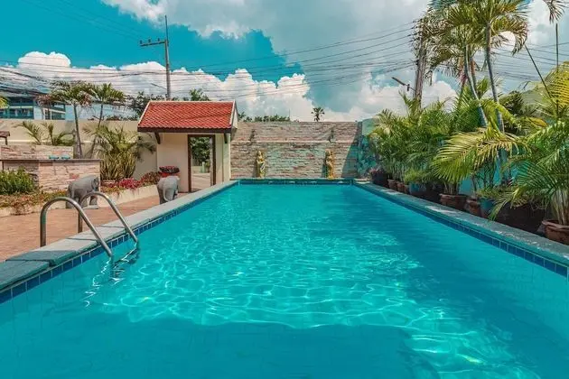 Viewbor Villa - Pattaya Holiday House Walking Street - Havuz