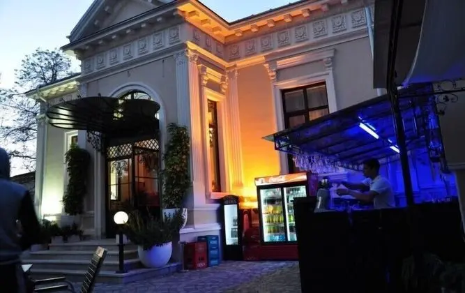 Vigo Grand Hotel - Dış Mekan