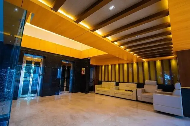 Hotel Vijayarani - Lobi