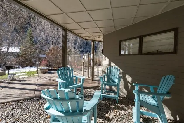 Viking Lodge 103 by Avantstay Stunning Condo w/ Communal Pool