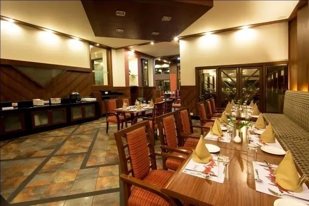 Vikram Vintage Inn - Yerinde Yemek