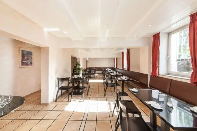 Hotel Viktoria Neuss - Yeme / İçme