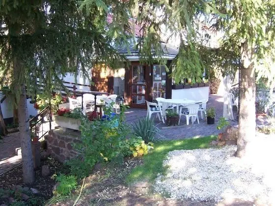 Hotel Viktória Vendégház - Lobi