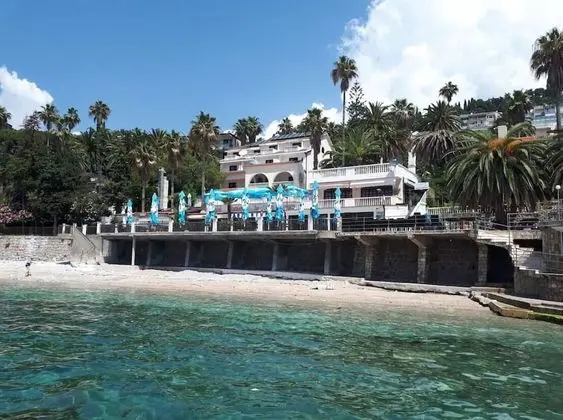 Vila Aleksandar