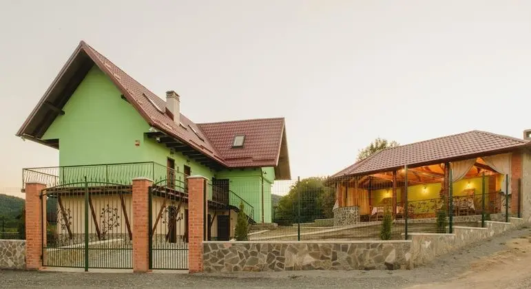 Vila Dintre Vii - 1