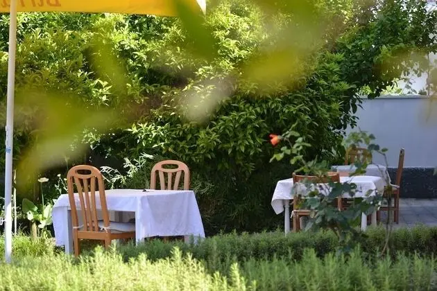 Vila LILI Guest House - Berat