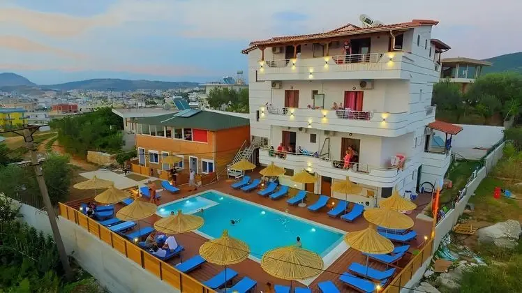 Vila Shpetimi - Öne Çıkan Resim