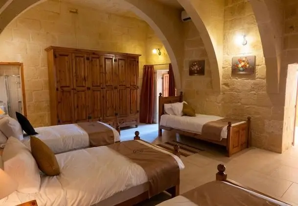 Villeleynah Amazing Gozitan Villa + Pool - Oda