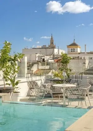Vincci Molviedro Suites Apartments - Havuz