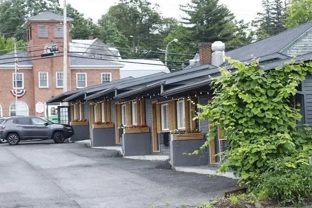 The Vine on main