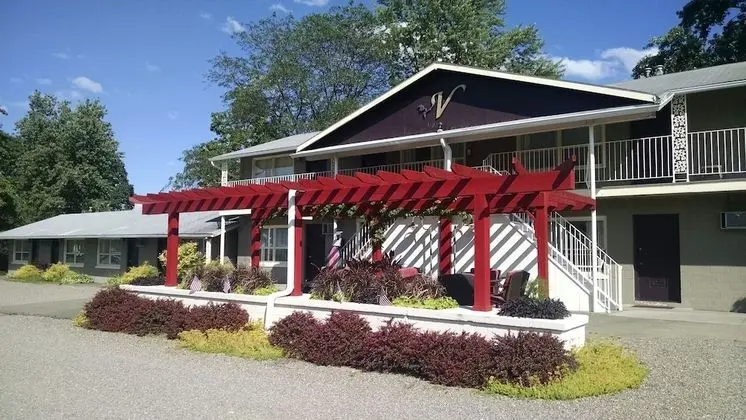 Vinehurst Inn And Suites - Dış Mekan